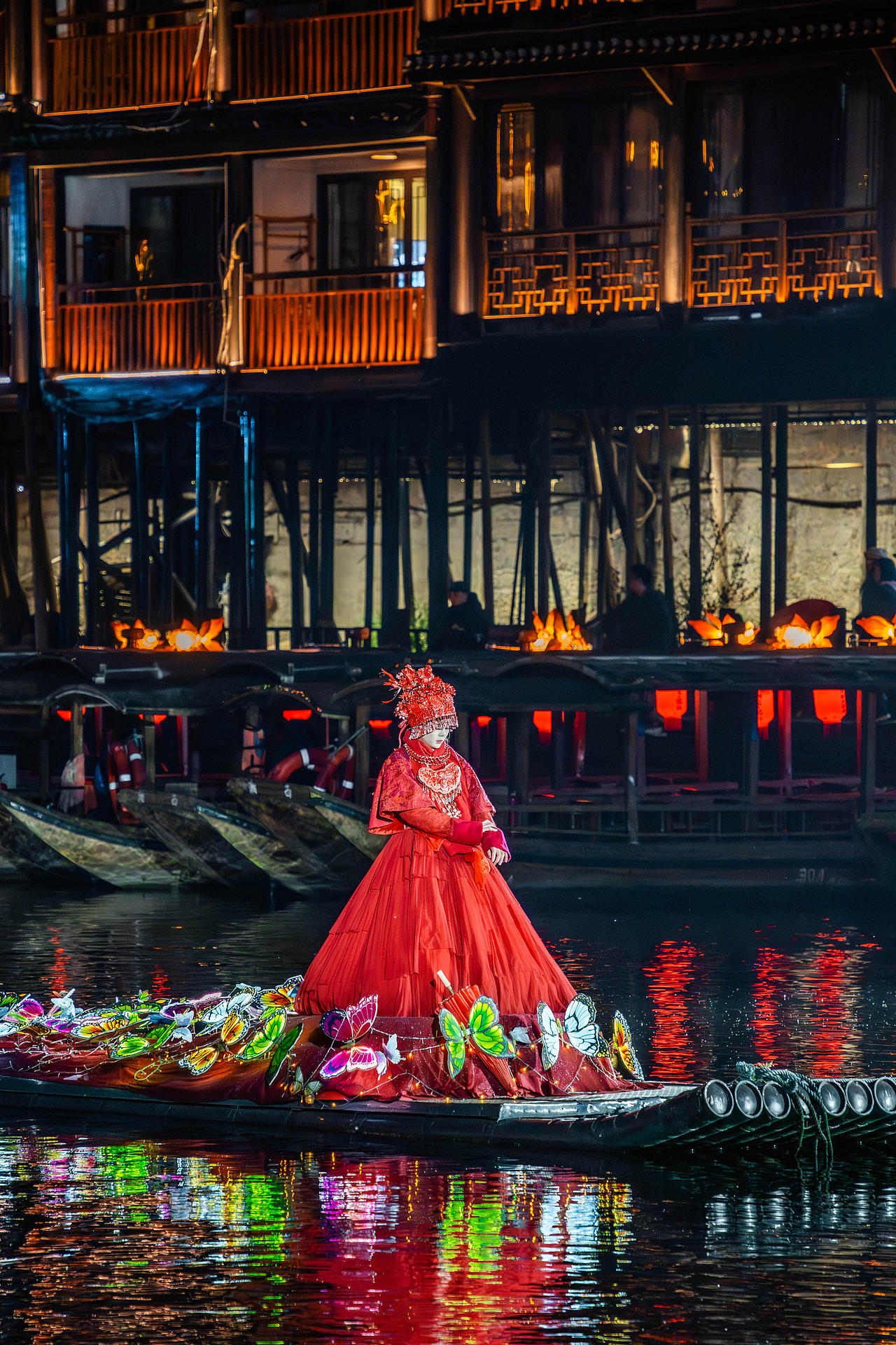 吊脚楼边寻旧梦，凤凰城里遇千年！（图ZMzkxNDM2OTY4） - 风光摄影 - 站酷设计师苍若尘原创素材 - 站酷ZCOOL