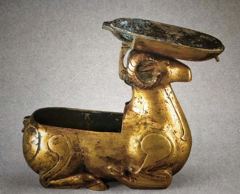 汉代的鎏金羊灯