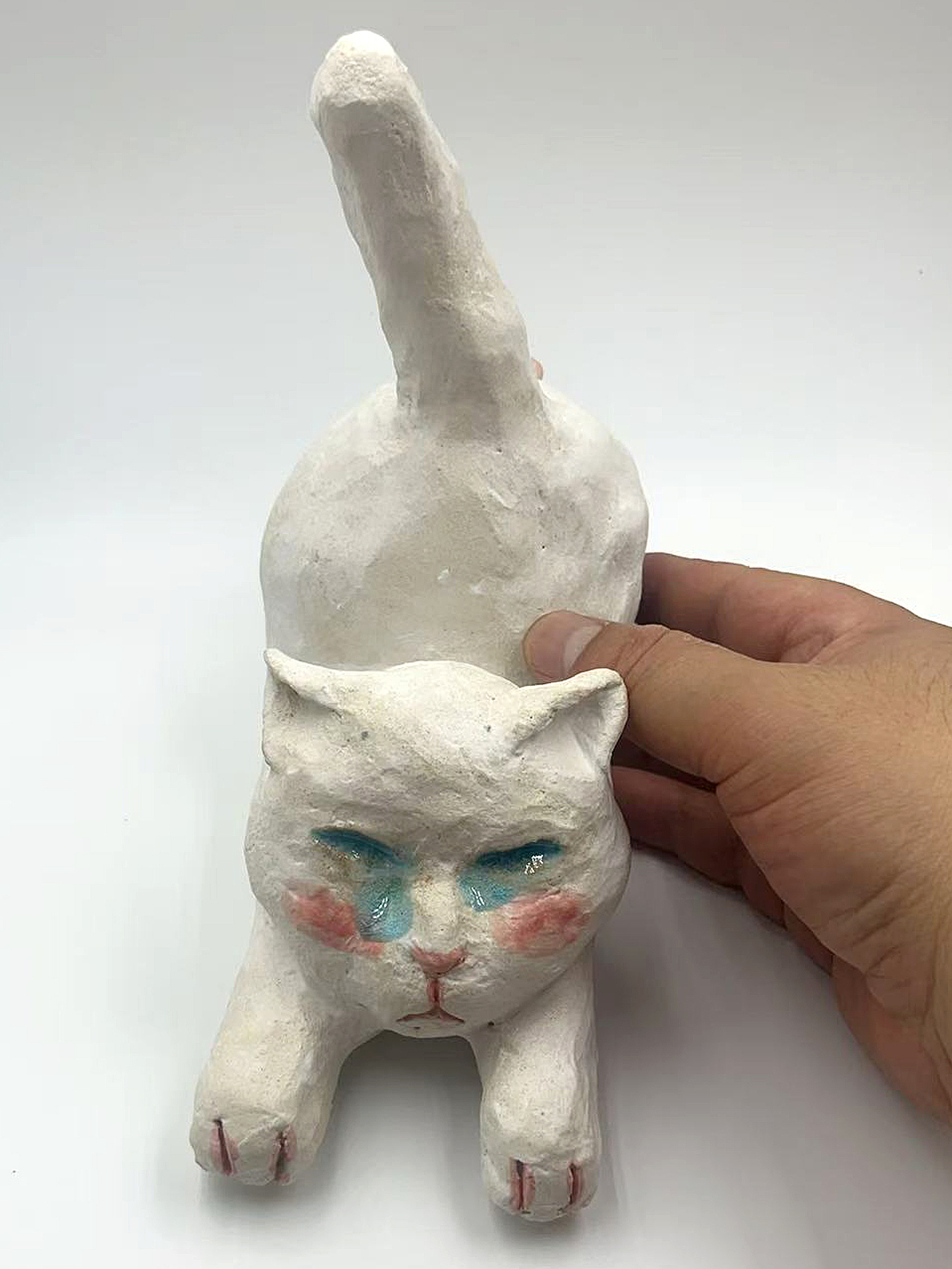 又做了一只大白猫，不过眼睛里的玻璃球流出来了（图ZMzkxNTIzODYw） - 手办/模玩 - 站酷设计师毛毛猫漫画原创素材 - 站酷ZCOOL
