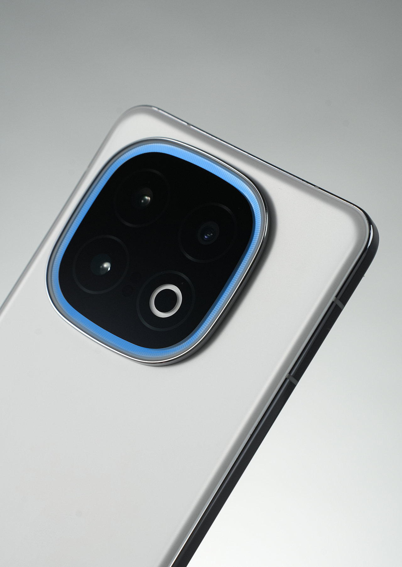 iQOO手机小图赏（原图直接发了）（图ZMzkxNjA3MDky） - 产品摄影 - 站酷设计师小小红圈虾米原创素材 - 站酷ZCOOL