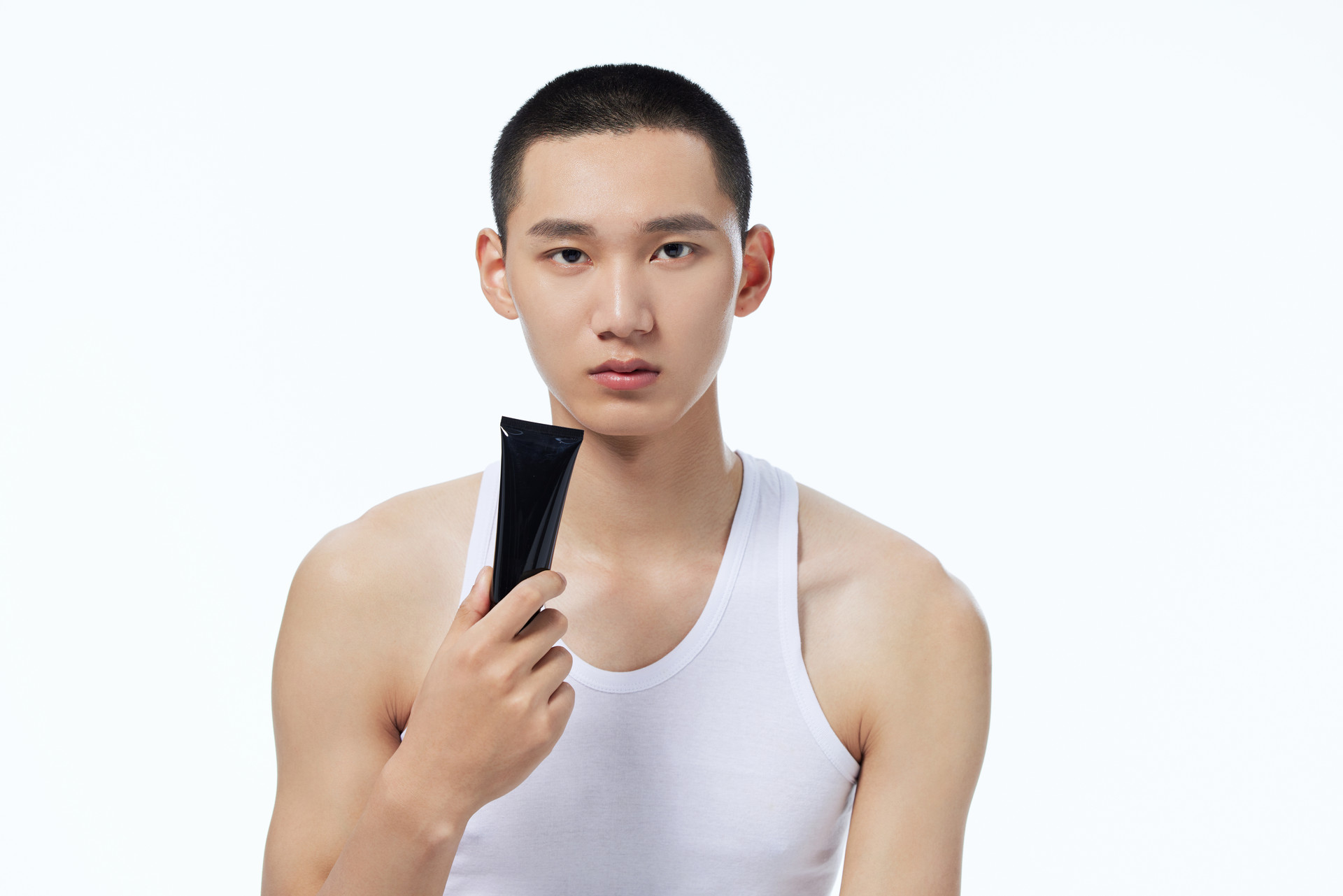 好奇！2025年哪两款男士洁面护肤套装让人欲罢不能？谁用谁惊艳！