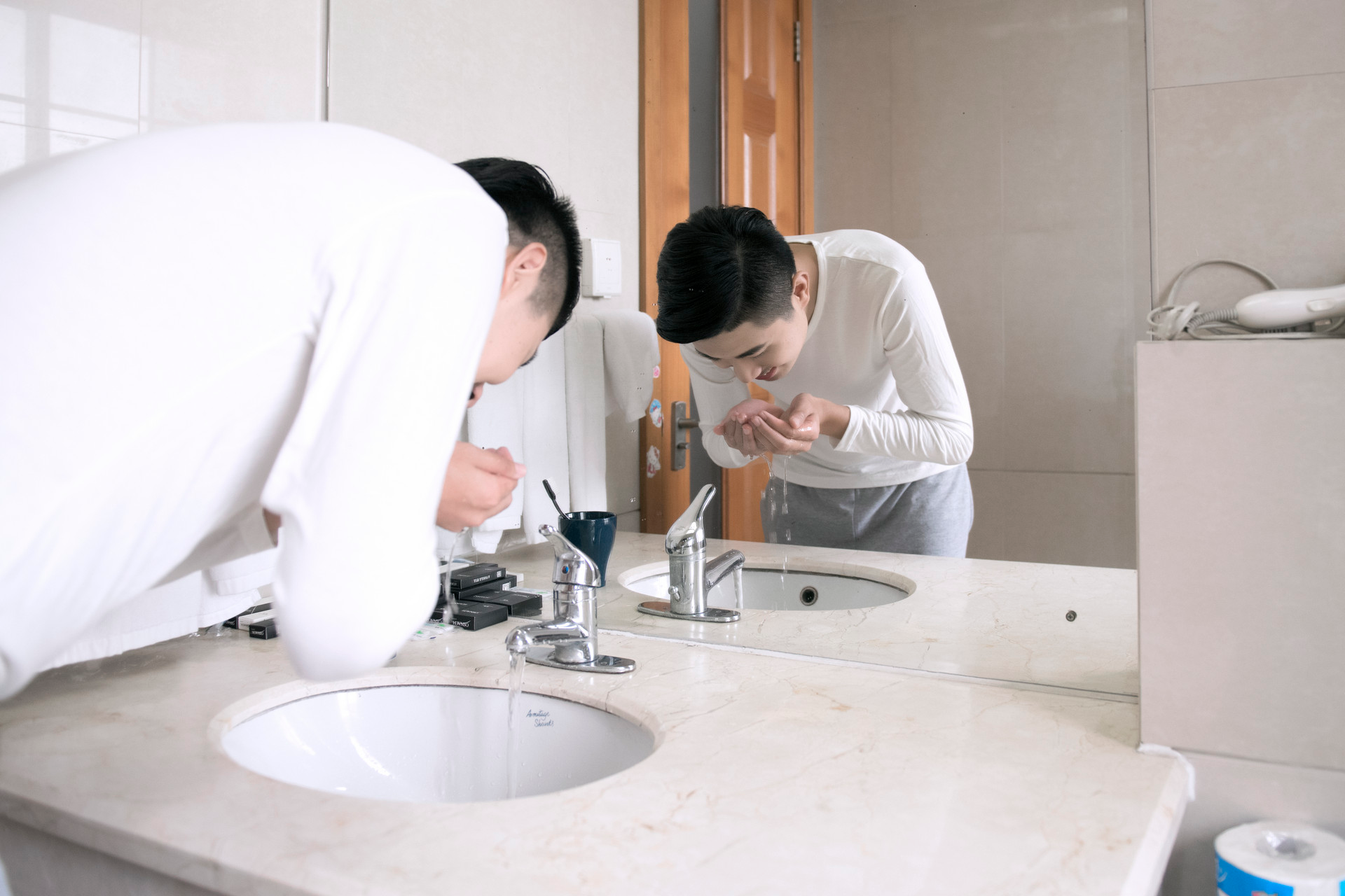 男士洁面别迷茫，2025 年这些男士洗面奶值得购买，让人爱不释手！