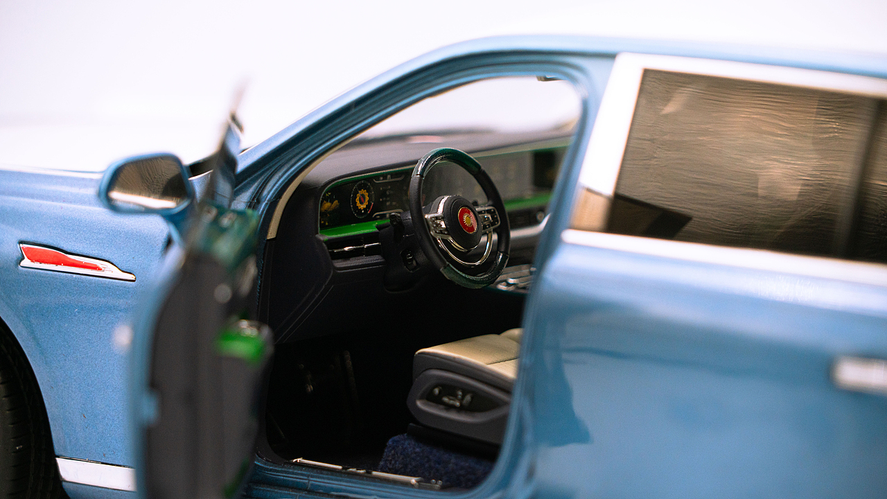 红旗国礼 花青蓝/月白 1:18