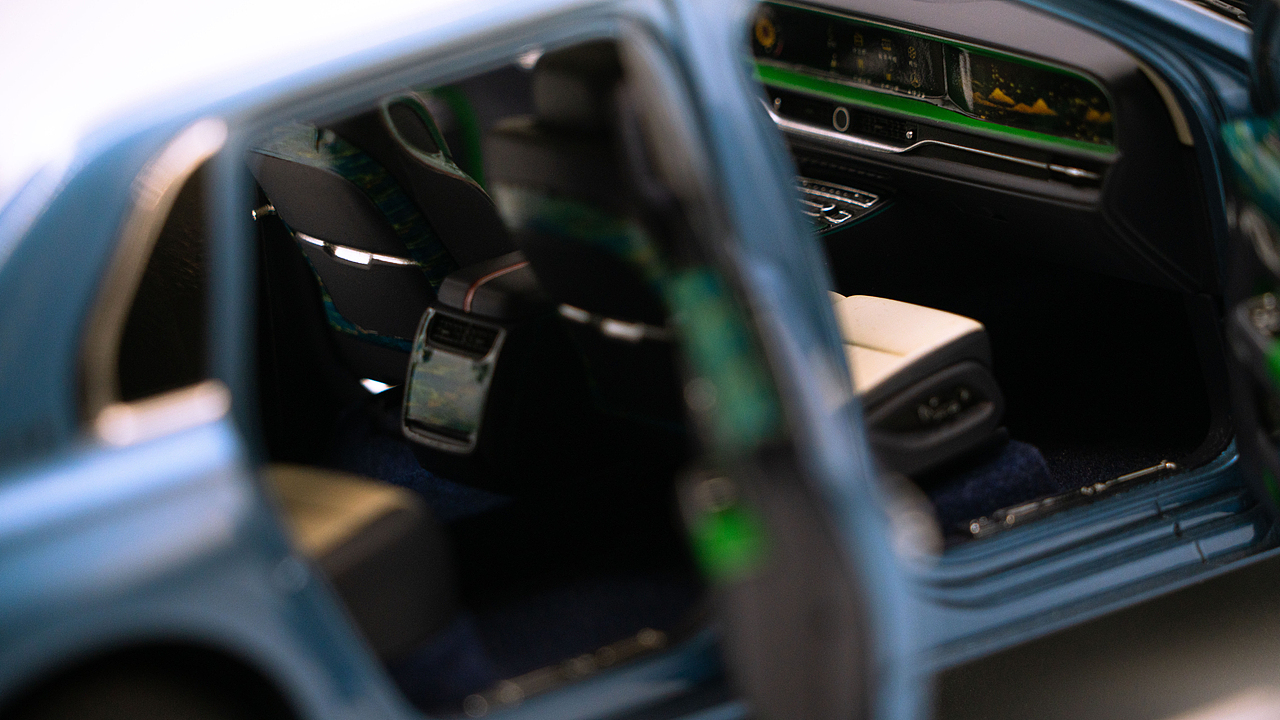 红旗国礼 花青蓝/月白 1:18