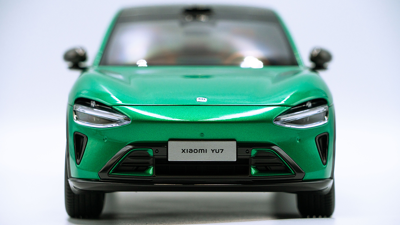 小米 YU7 宝石绿 1:18