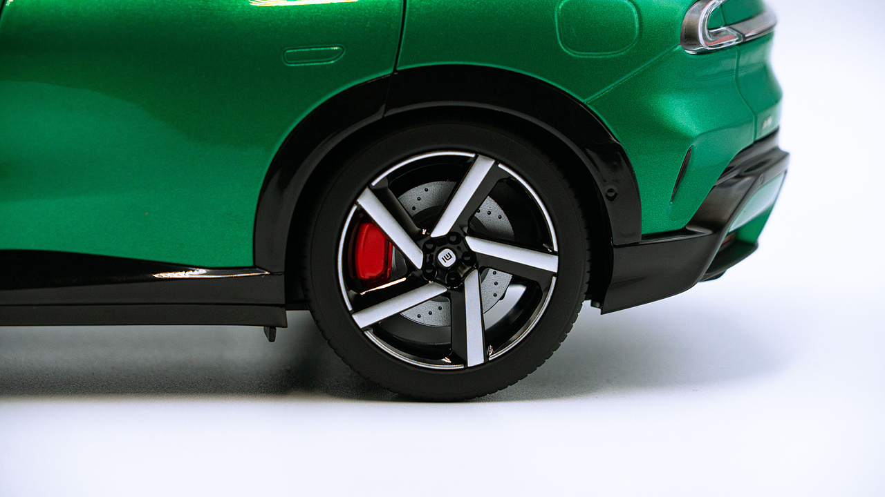 小米 YU7 宝石绿 1:18