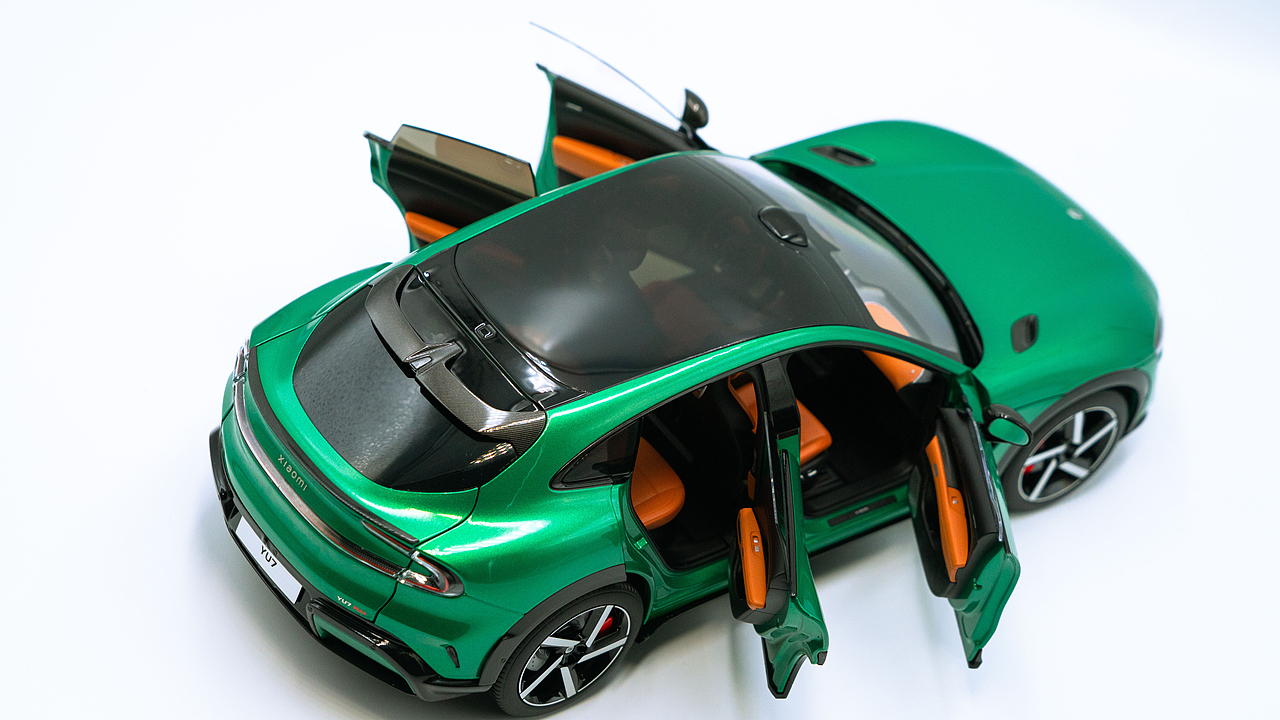 小米 YU7 宝石绿 1:18