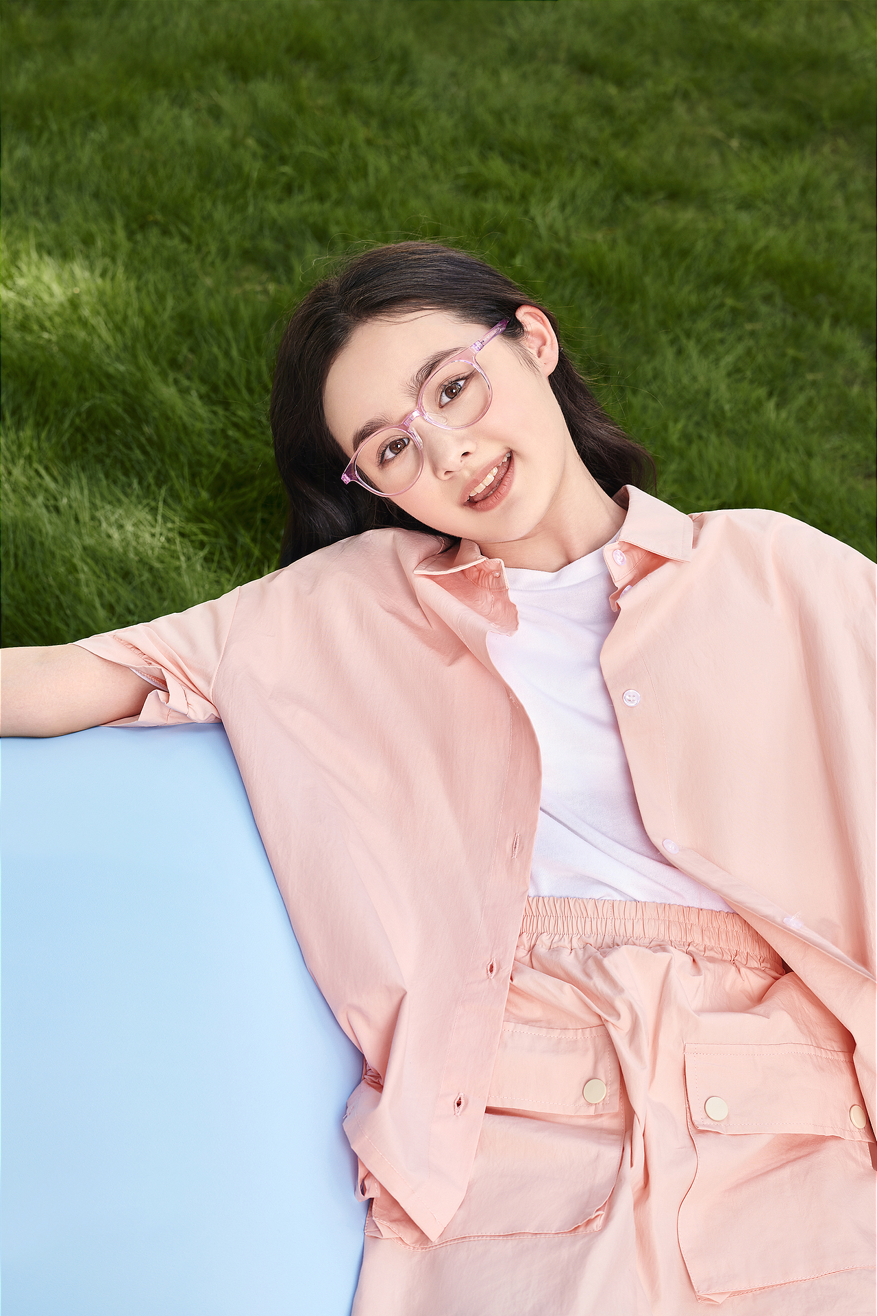 海俪恩眼镜形象图