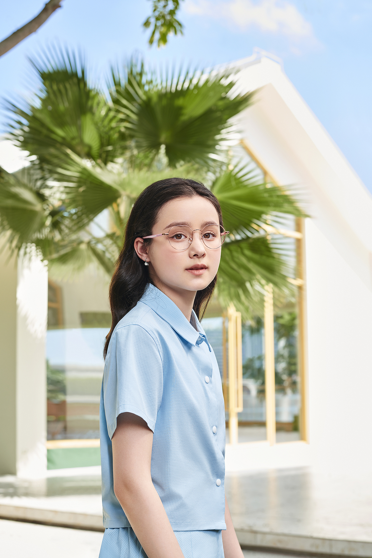 海俪恩眼镜形象图