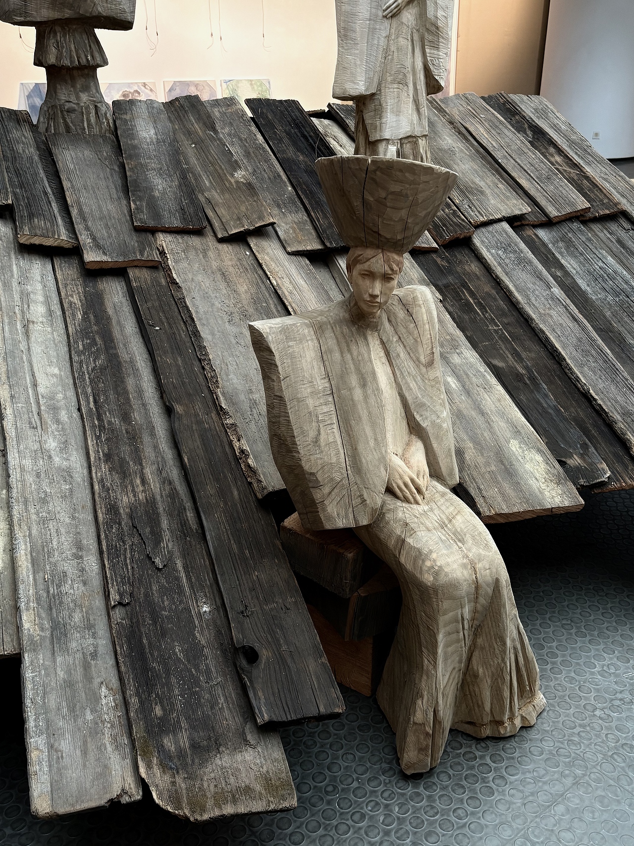 #2025青春答卷# 守望 天美本科生毕业创作（图ZMzkxNzI5NzU2） - 雕塑 - 站酷设计师天津美院25毕业展原创素材 - 站酷ZCOOL