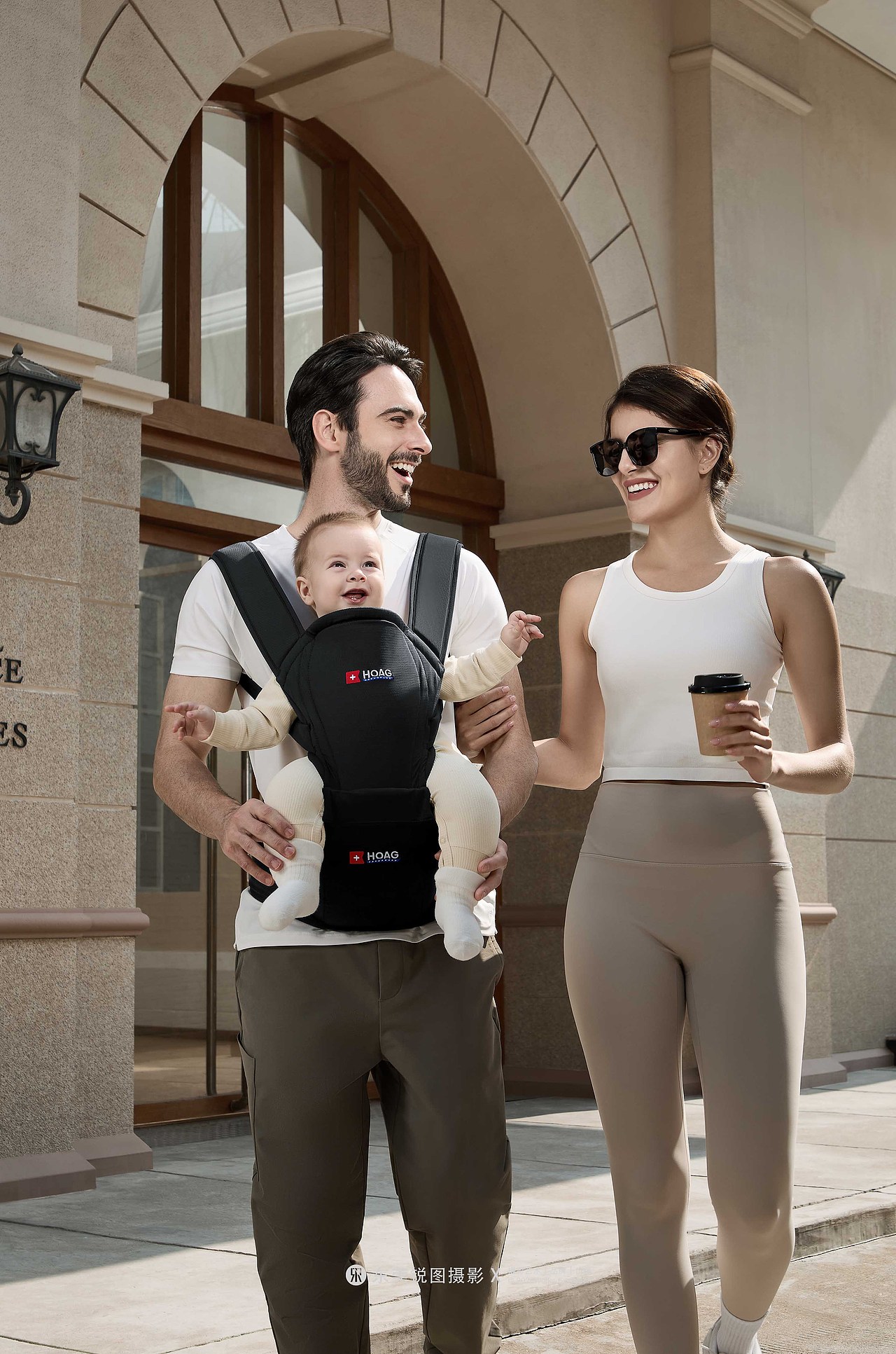 儿童腰凳背带出圈了！外模户外拍摄实力诠释运动与舒适（图ZMzkxNzg3NDE2） - 产品摄影 - 站酷设计师东莞电商产品摄影原创素材 - 站酷ZCOOL