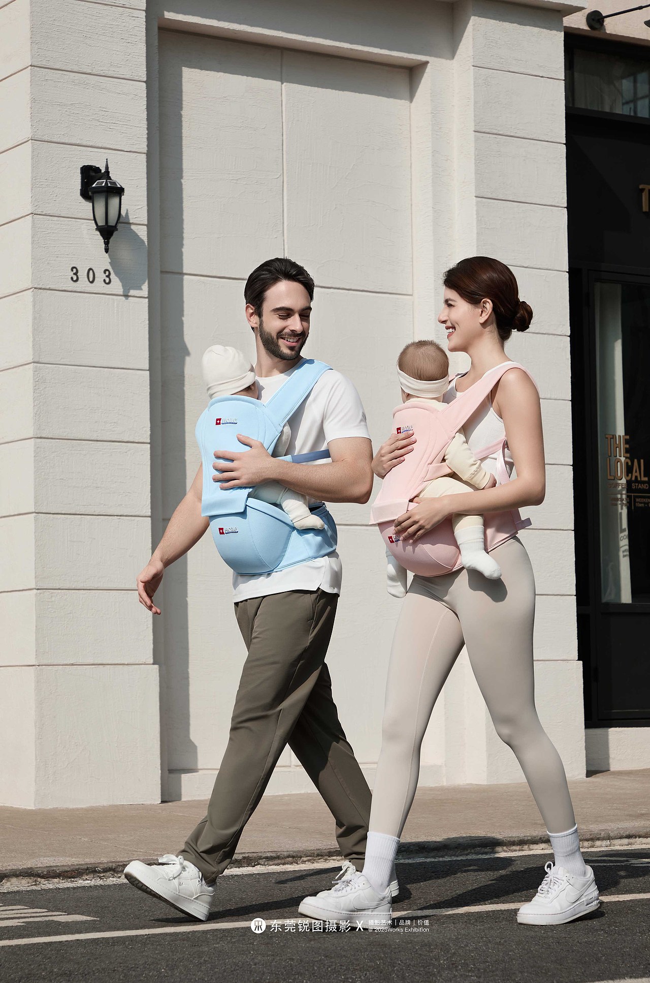 儿童腰凳背带出圈了！外模户外拍摄实力诠释运动与舒适（图ZMzkxNzg3NDM2） - 产品摄影 - 站酷设计师东莞电商产品摄影原创素材 - 站酷ZCOOL