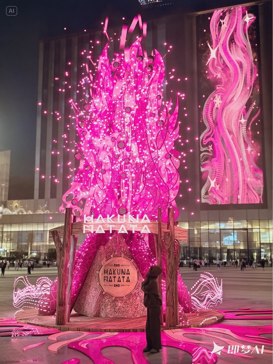 灯光美陈装置:光影交织的空间诗人