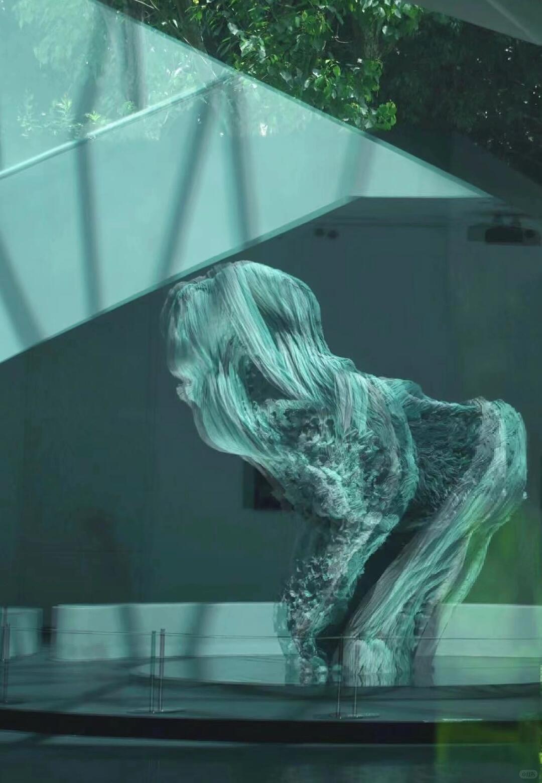 用千片碎汝瓷，刻画唯美宋代美学 | 装置艺术（图ZMzkxODgxMjUy） - 工艺品设计 - 站酷设计师迷路桃装置艺术原创素材 - 站酷ZCOOL