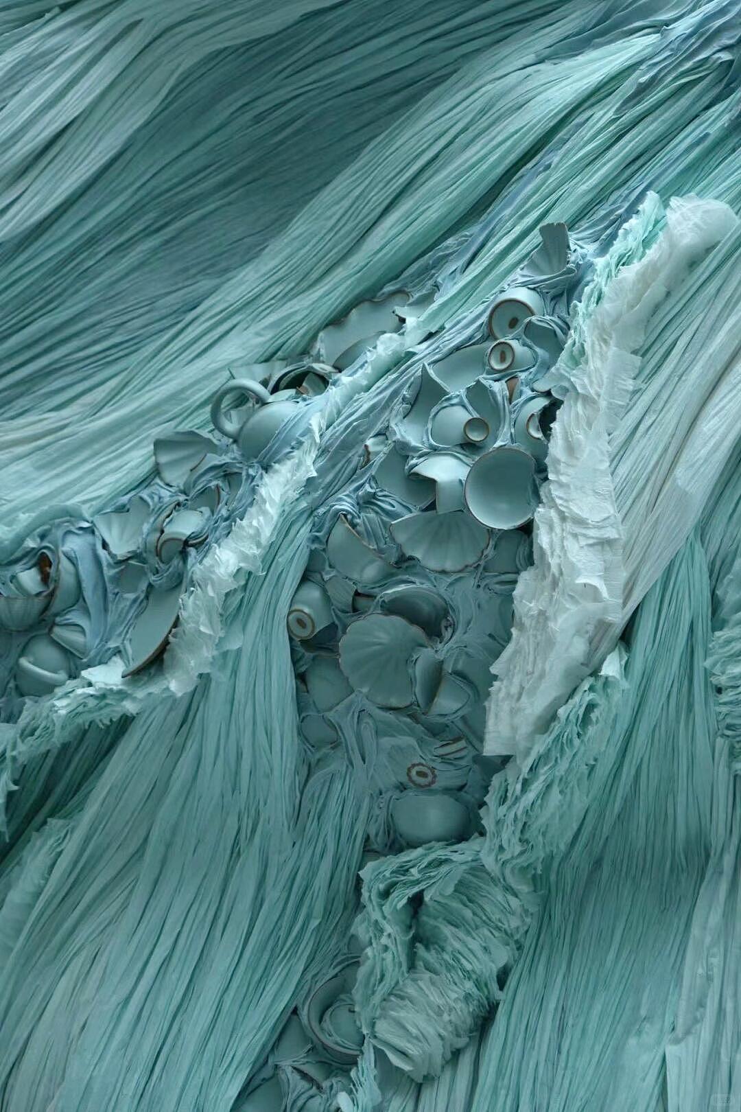 用千片碎汝瓷，刻画唯美宋代美学 | 装置艺术（图ZMzkxODgxMjgw） - 工艺品设计 - 站酷设计师迷路桃装置艺术原创素材 - 站酷ZCOOL