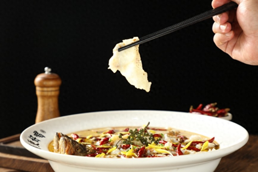 许船长决心用潮流思维完成酸菜鱼的华丽蜕变