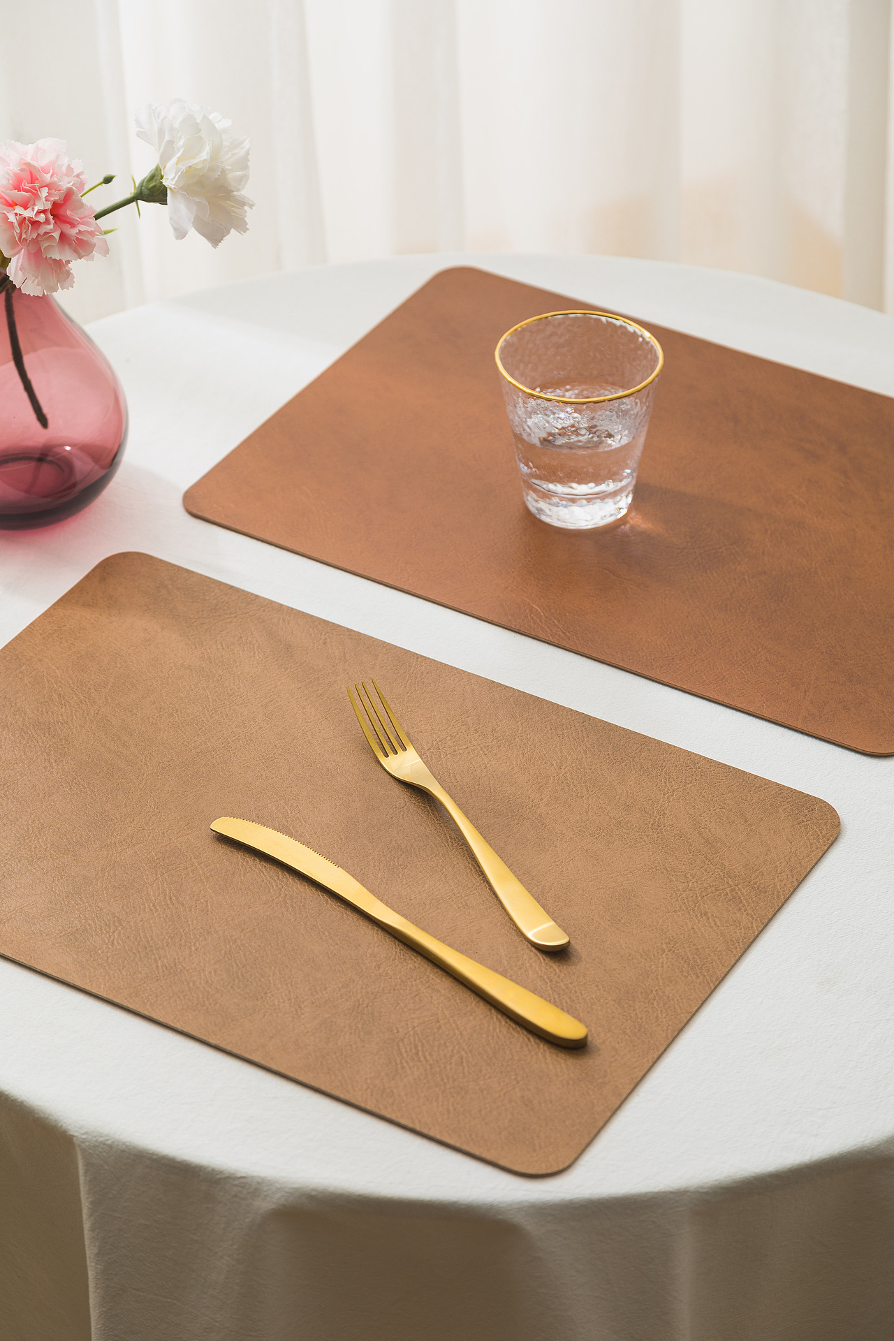 《怎么做朋友》| 皮革餐垫 | 桌垫 | 隔热垫