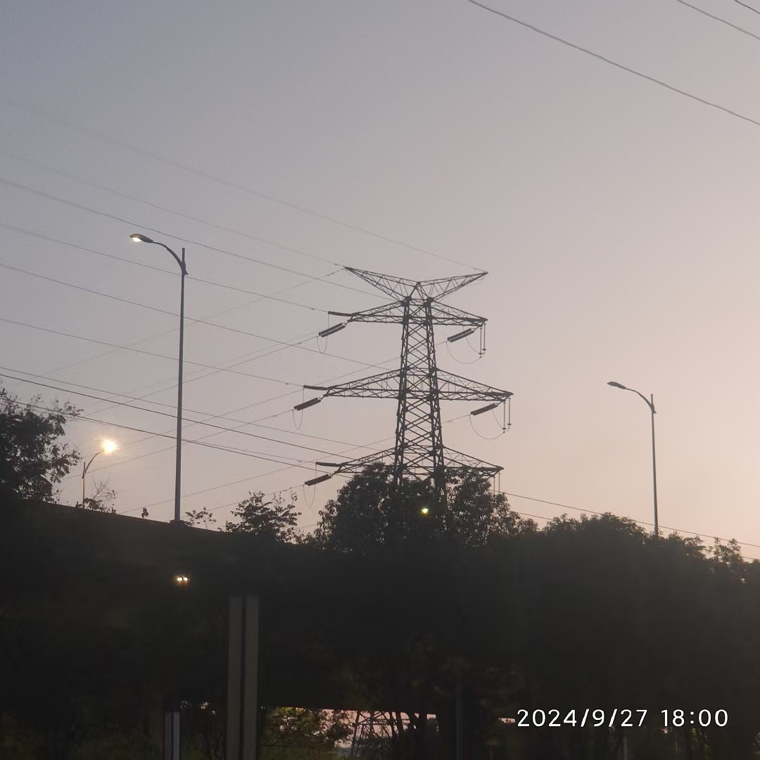 《城市五线谱》（图ZMzkyMDUyOTAw） - 环境/建筑摄影 - 站酷设计师殷成志原创素材 - 站酷ZCOOL