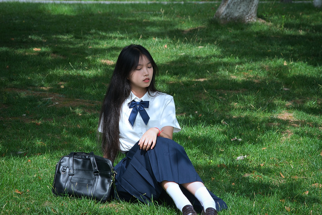 【公园JK】校园甜妹（图ZMzkyMDY0OTEy） - 人像摄影 - 站酷设计师爱西安的摄影师原创素材 - 站酷ZCOOL