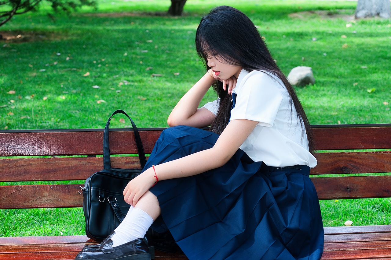 【公园JK】校园甜妹（图ZMzkyMDY0ODI4） - 人像摄影 - 站酷设计师爱西安的摄影师原创素材 - 站酷ZCOOL