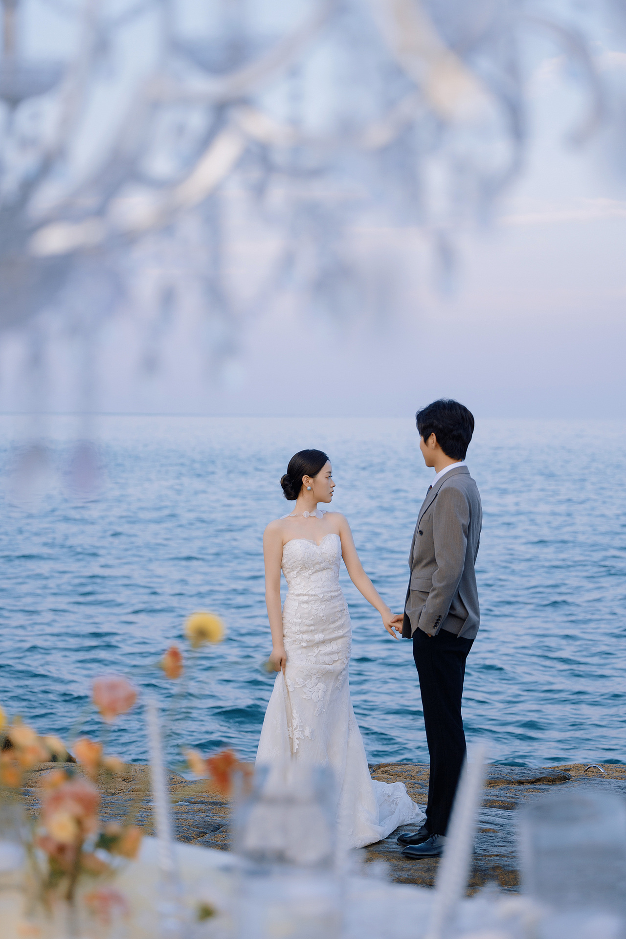 「 让海风作证,以浪花为戒,我们在黄昏里写下爱情 」