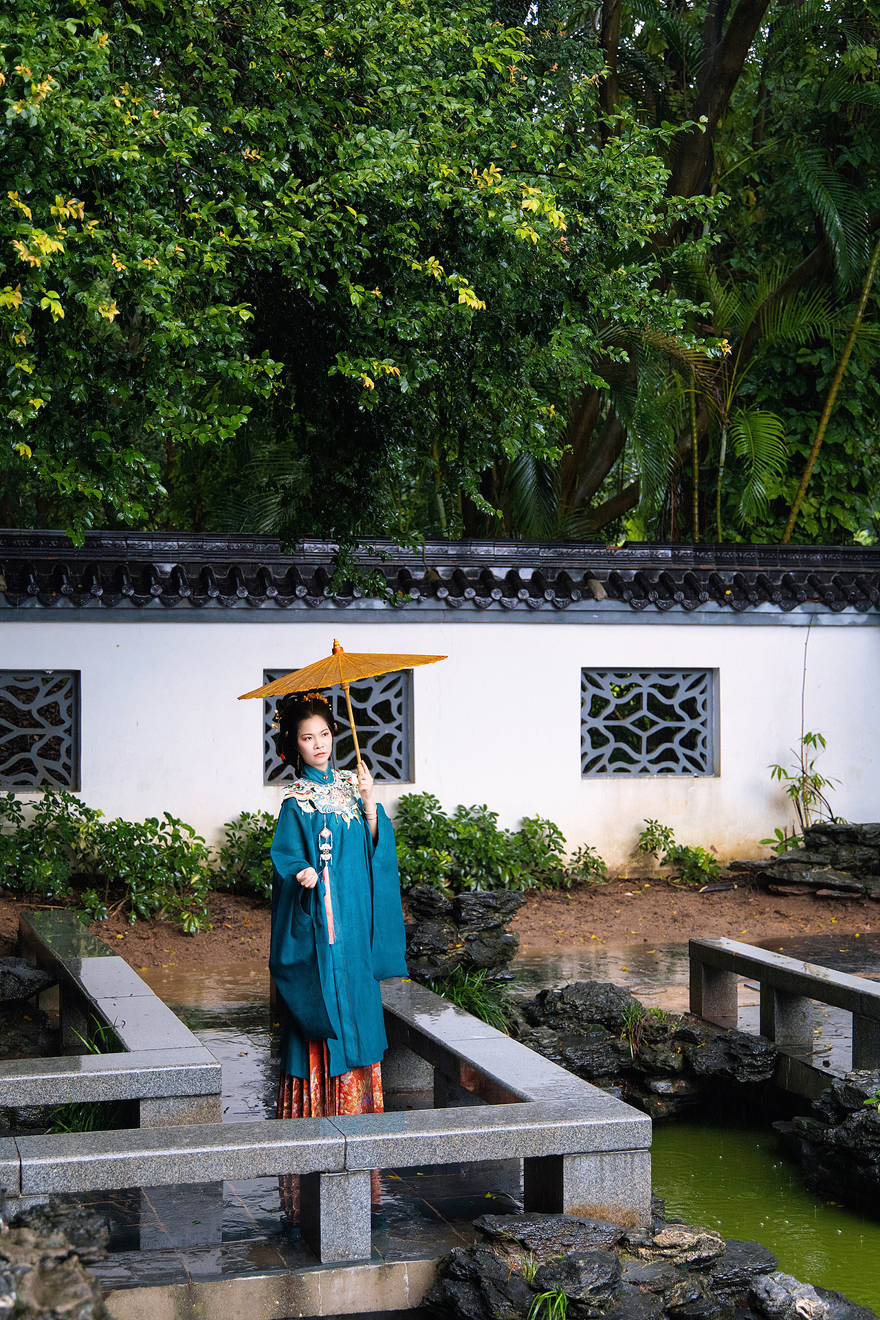 烟雨江南|深圳园博园汉服雨中大片🌧️