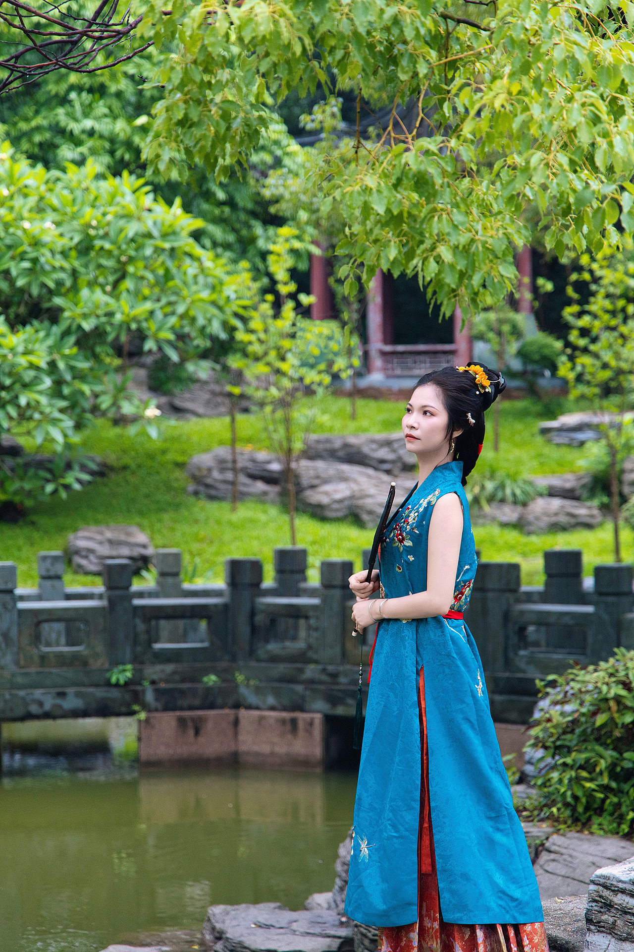 烟雨江南|深圳园博园汉服雨中大片🌧️