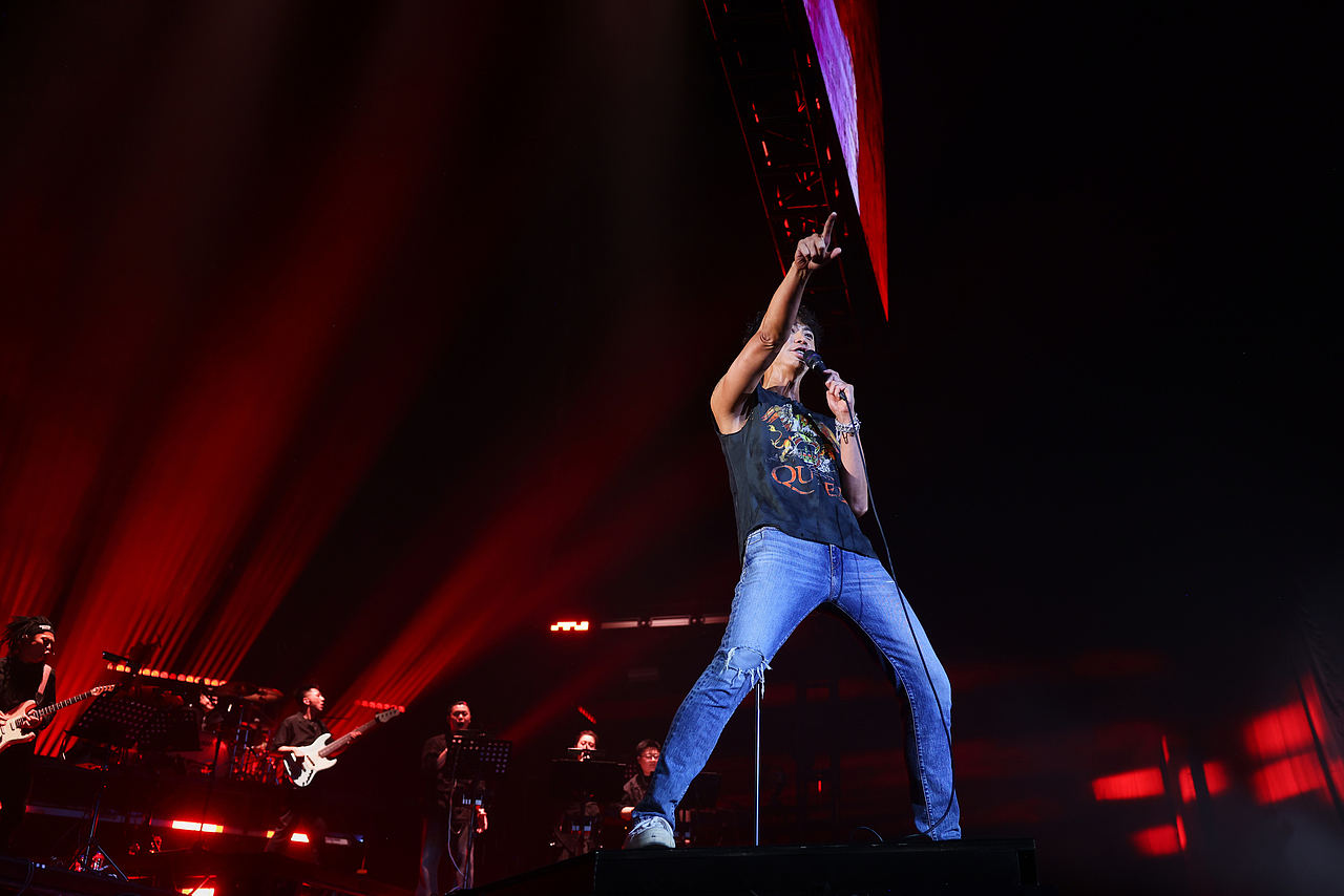 沉浸式拍摄演唱会 苏见信（图ZMzkyMTM1NjQ4） - 其他摄影 - 站酷设计师Samchen原创素材 - 站酷ZCOOL