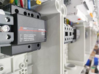 电源浪涌保护器：从原理到应用的防雷实践