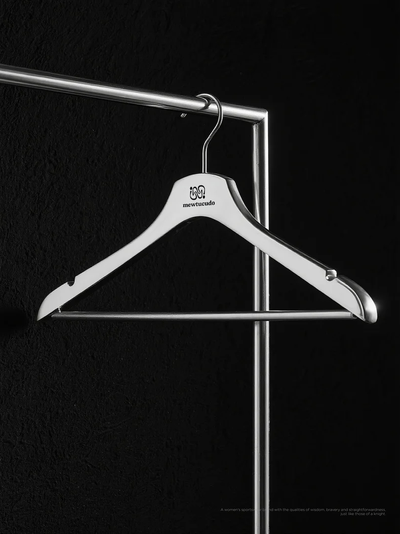 服装品牌设计-潮流即越界,我们标划疆域