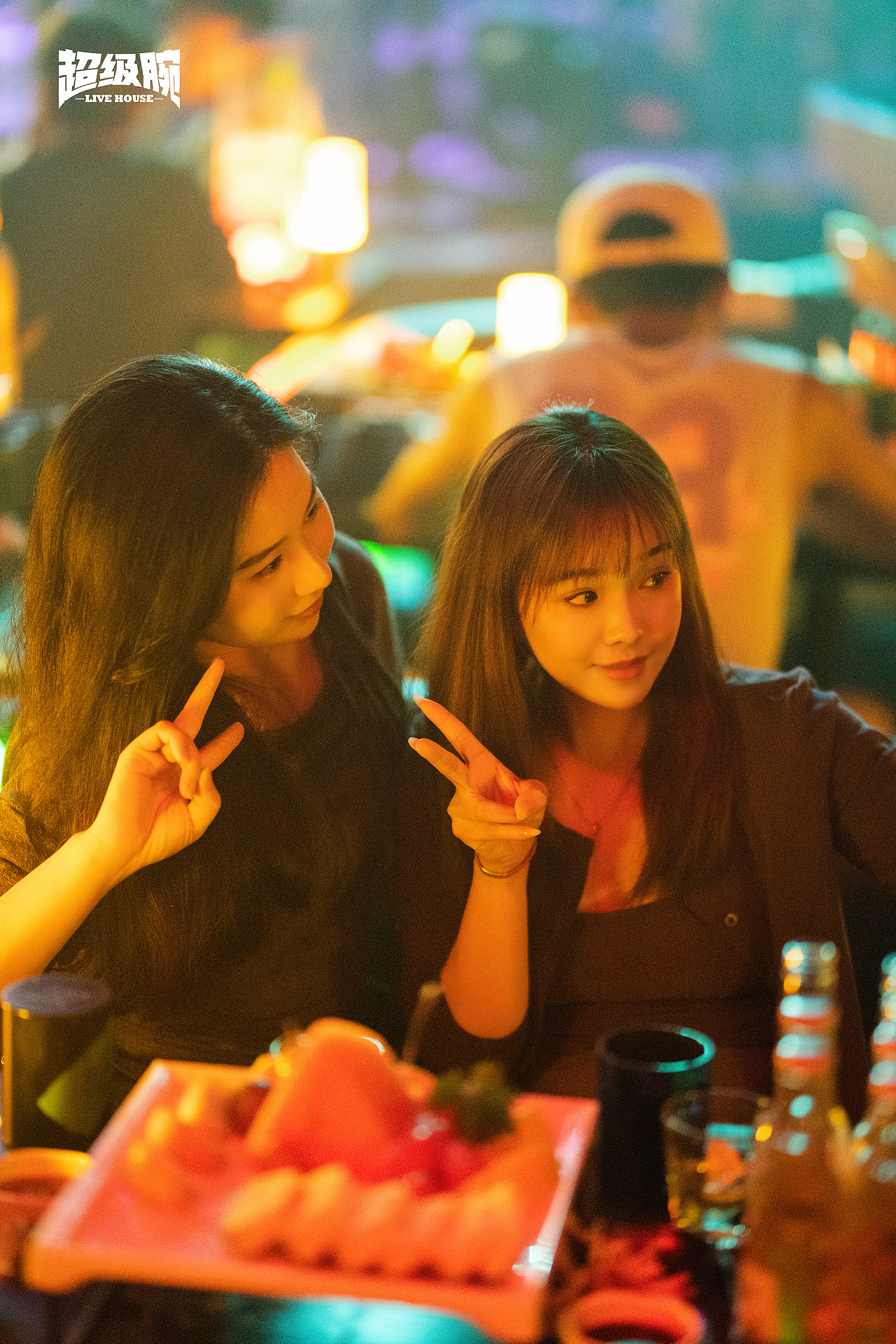 夜店摄影 · 毕夏大叔 | 2024超级腕LIVEHOUSE（图ZMzkyMzMwOTQ4） - 人像摄影 - 站酷设计师毕夏大叔原创素材 - 站酷ZCOOL