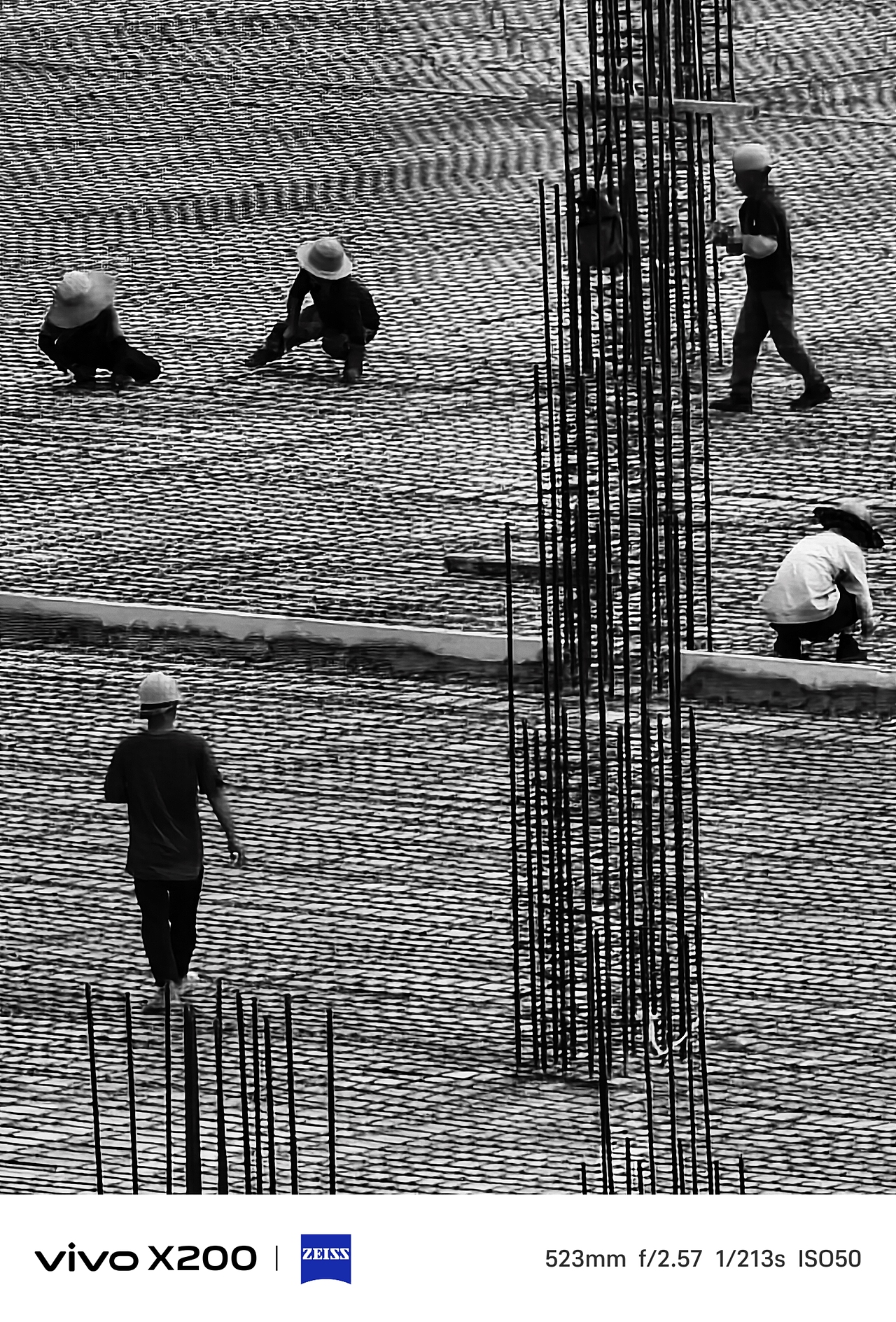 工地·扎鋼筋（圖ZMzkyMzkzODM2） - 人文/紀(jì)實(shí)攝影 - 站酷設(shè)計(jì)師ZBin2009原創(chuàng)素材 - 站酷ZCOOL