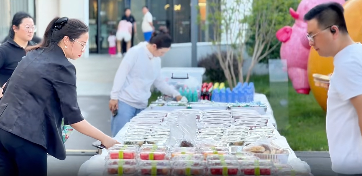 雅兰床垫龙虾库购节活动