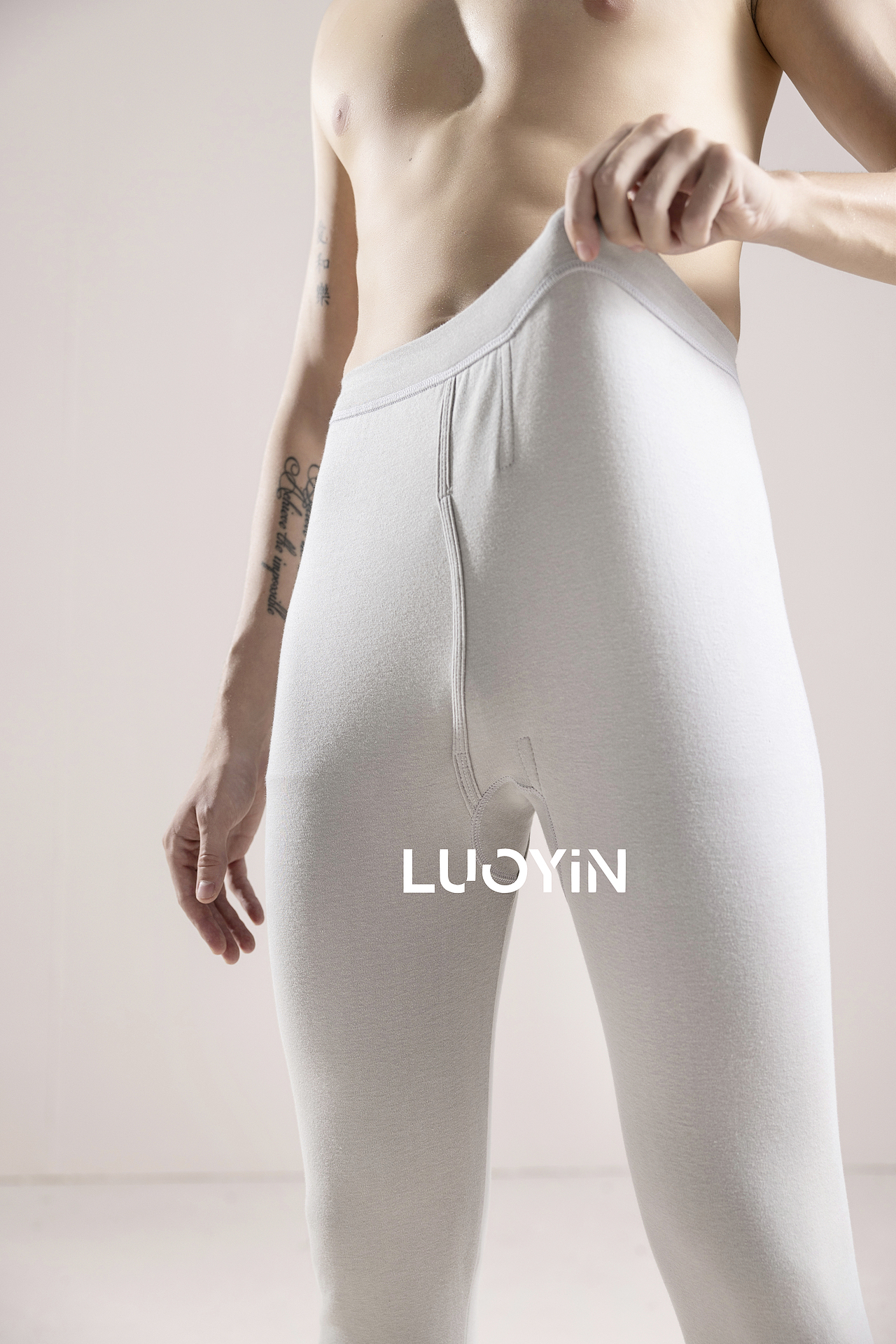 男外模保暖内衣拍摄