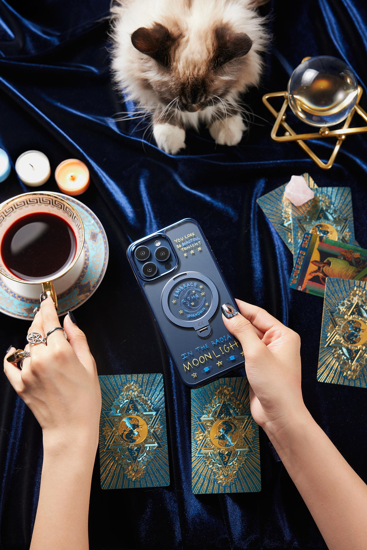 塔罗中的日与夜