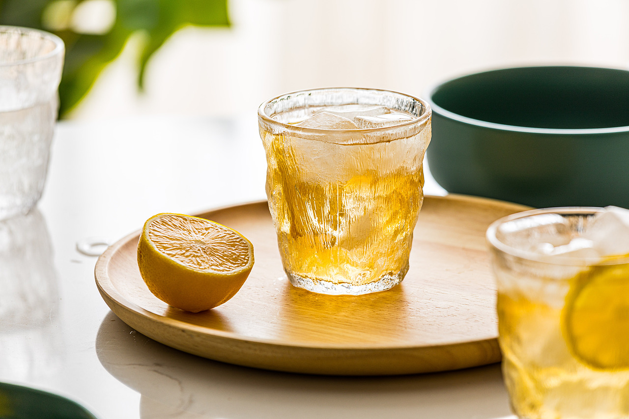 《钻石糖》| 水杯 | 玻璃杯 | 酒杯 | 杯子 | 饮具（图ZMzkyNTkwMTc2） - 产品摄影 - 站酷设计师一毛拍美器原创素材 - 站酷ZCOOL