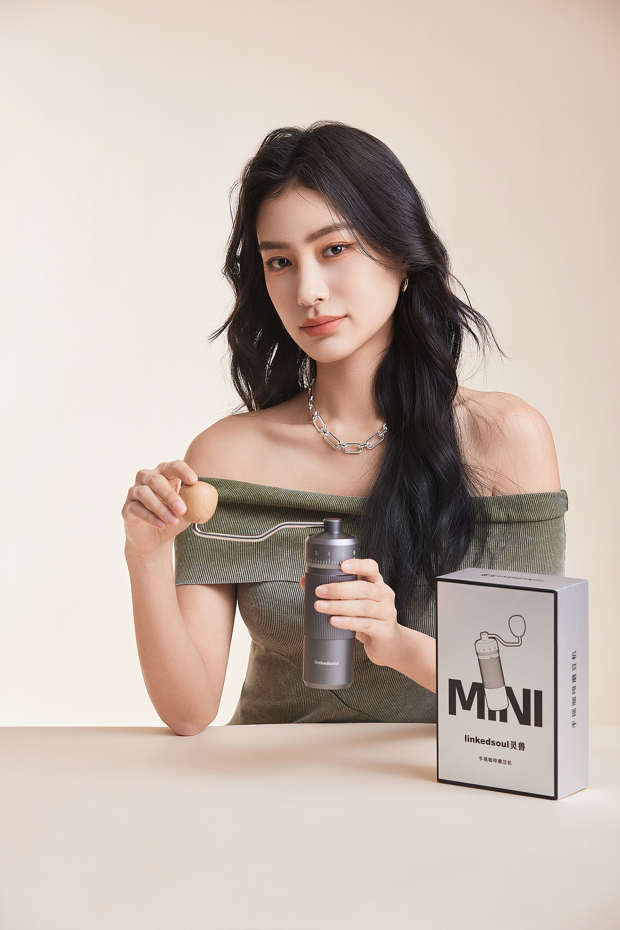 小家電產(chǎn)品拍攝 | 便攜咖啡機(jī)（圖ZMzkyNjI1OTM2） - 產(chǎn)品攝影 - 站酷設(shè)計(jì)師瑞格Bobby原創(chuàng)素材 - 站酷ZCOOL