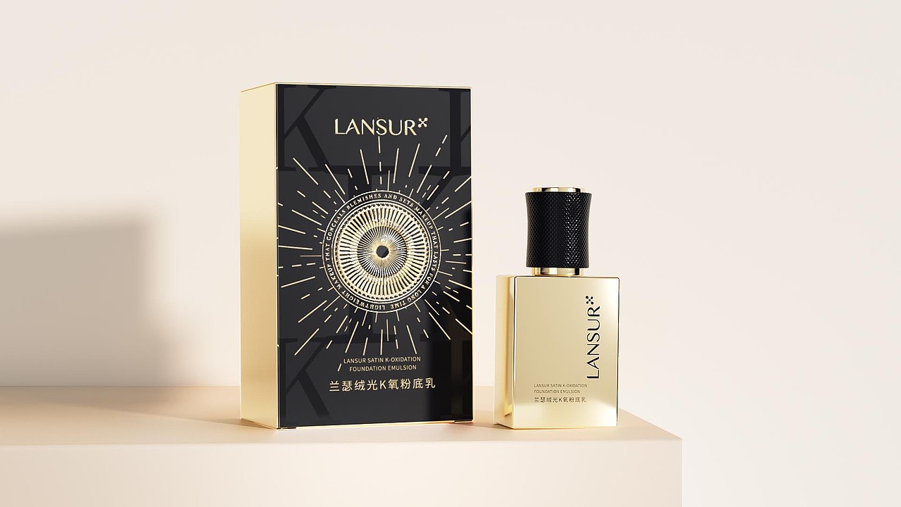 绒光K氧粉底乳套盒包装设计