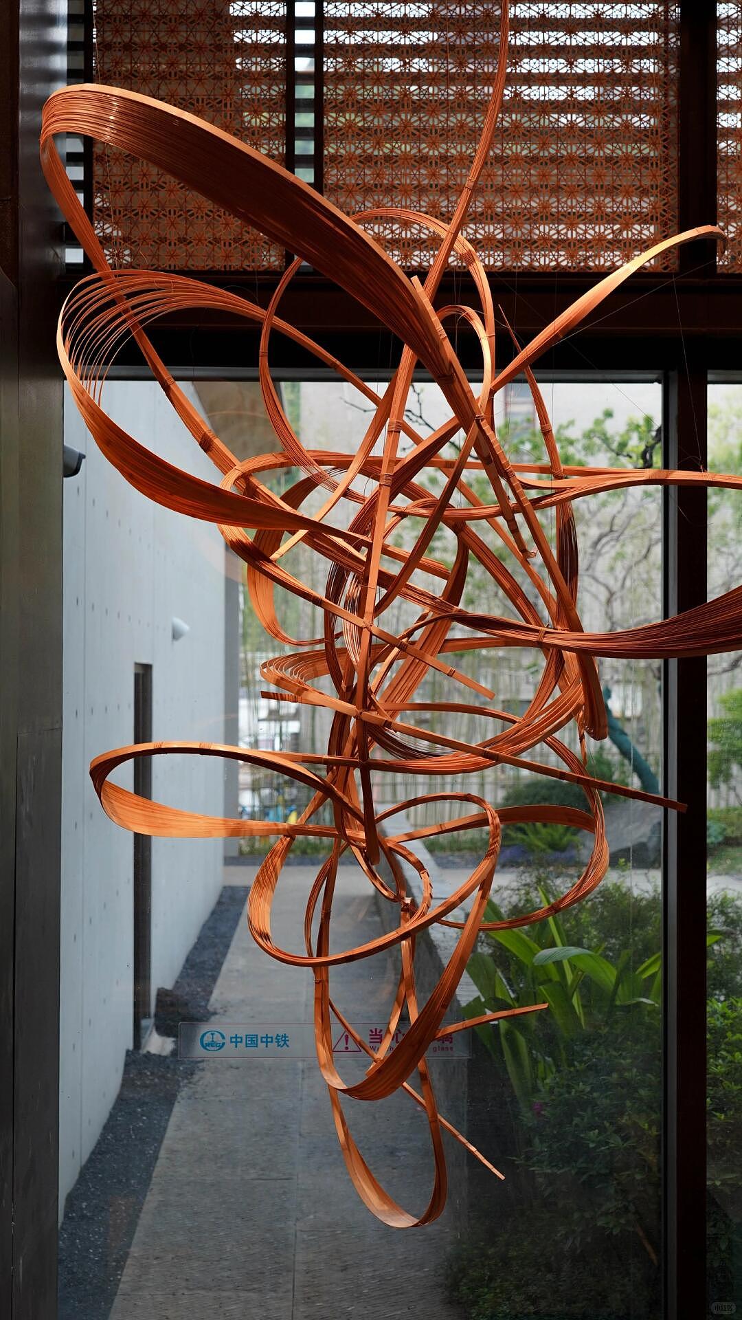 用竹书写禅意，风和雾的轨迹 | 酒店装置艺术（图ZMzkyNzU4Mjg0） - 商业空间设计 - 站酷设计师迷路桃装置艺术原创素材 - 站酷ZCOOL