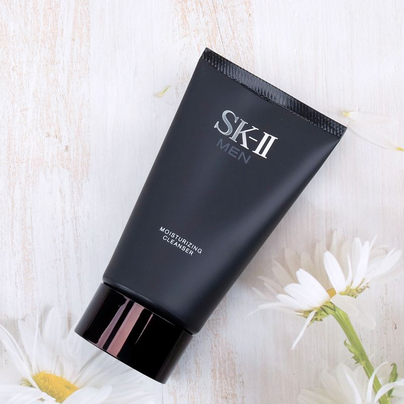 2025年男士控油洗面奶成分指南:三款「独占性」旗舰横评与选购逻辑!