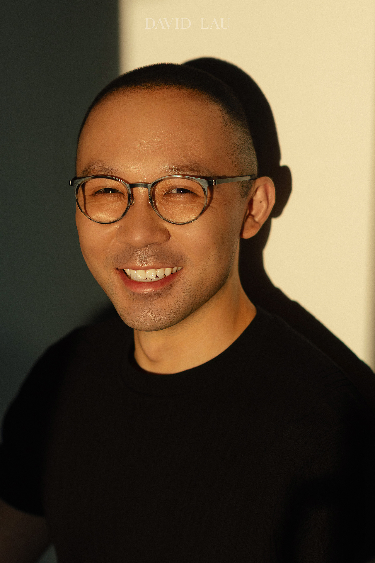 当暮色浸成蓝调,我们的笑是柔光