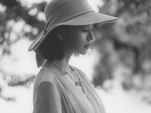 听见未说完的雨声