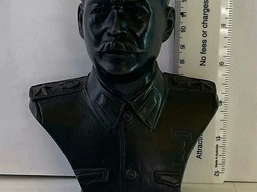 斯大林铸铁像