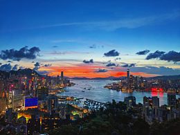 维港的蓝调时刻