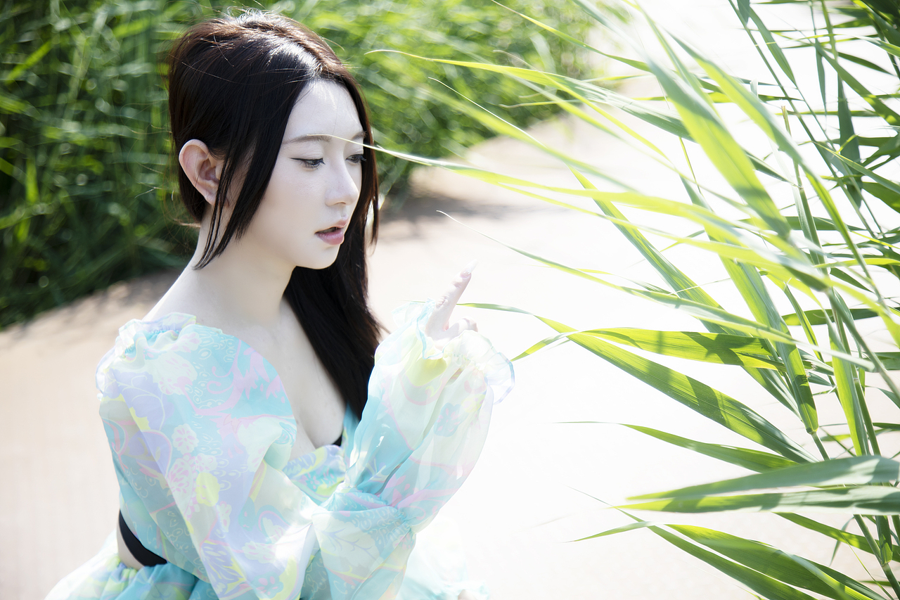 七月荷花宛如梦幻（图ZMzkzMDYwMDk2） - 人像摄影 - 站酷设计师夏天的蓝色皮卡丘原创素材 - 站酷ZCOOL