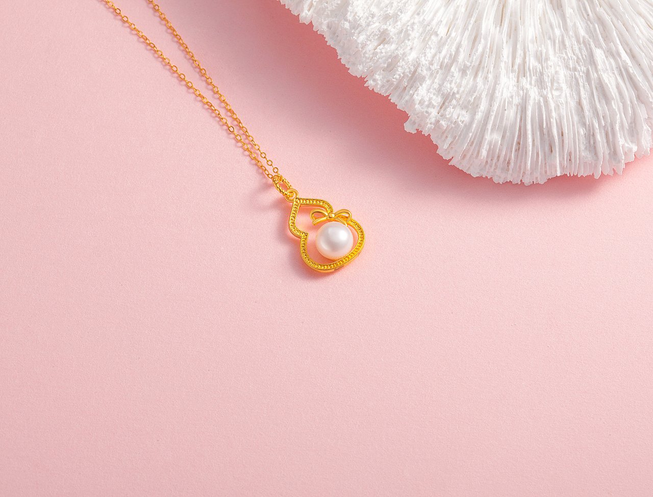 黃金琺瑯蝴蝶吊墜（圖ZMzkzMDY3MTA4） - 產(chǎn)品攝影 - 站酷設(shè)計師多迷原創(chuàng)素材 - 站酷ZCOOL