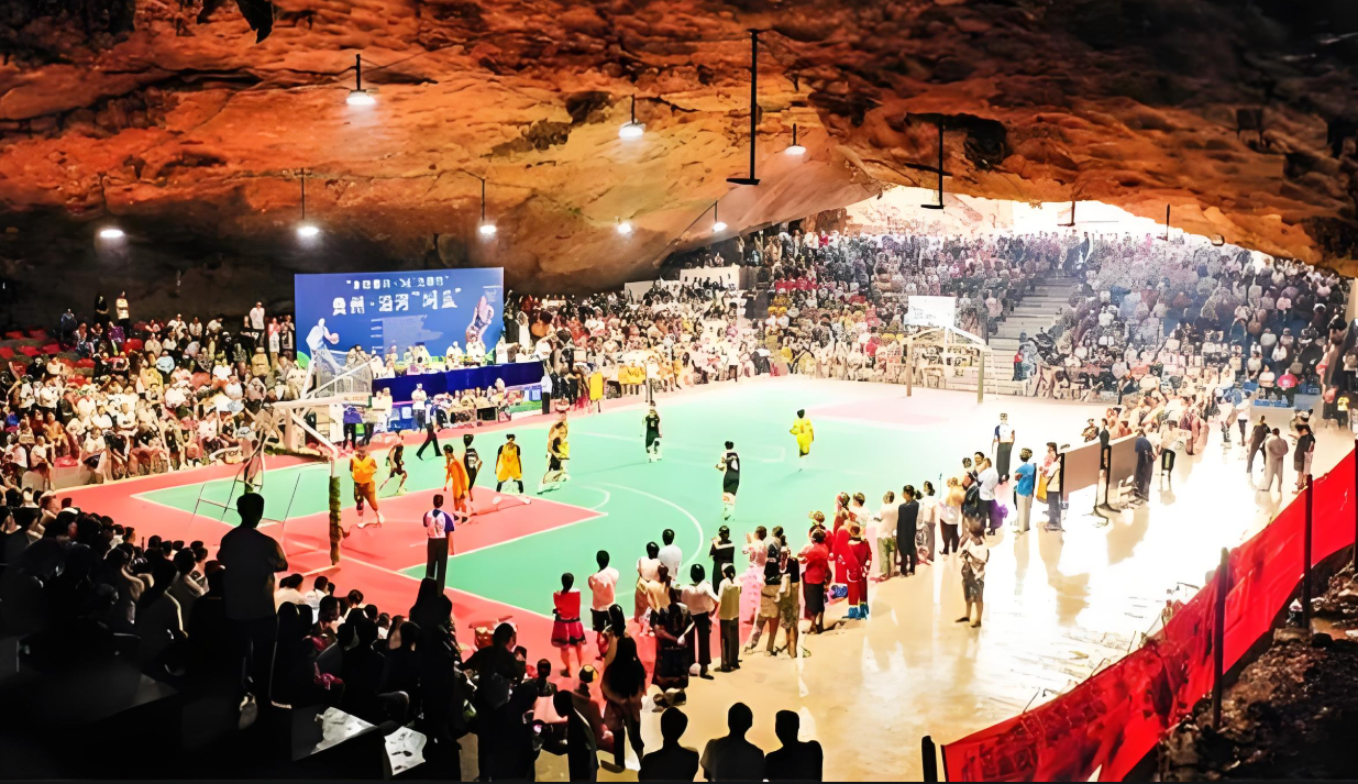 旧网红景区破灭与新破圈景区崛起｜2025向严龙论文旅（图ZMTUxNDI5ODQ=） - 观点 - 站酷设计师龙之行原创素材 - 站酷ZCOOL