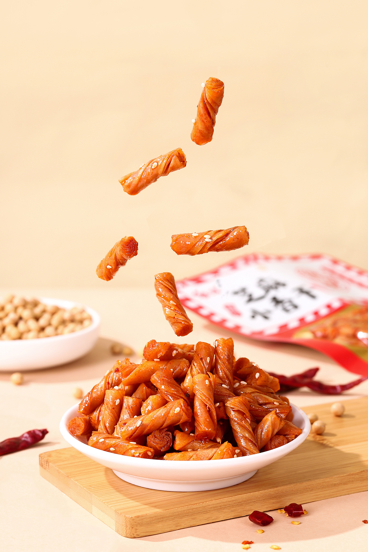 辣條辣片（圖ZMzkzMTI0NDQw） - 產(chǎn)品攝影 - 站酷設(shè)計(jì)師時(shí)光美食攝影原創(chuàng)素材 - 站酷ZCOOL