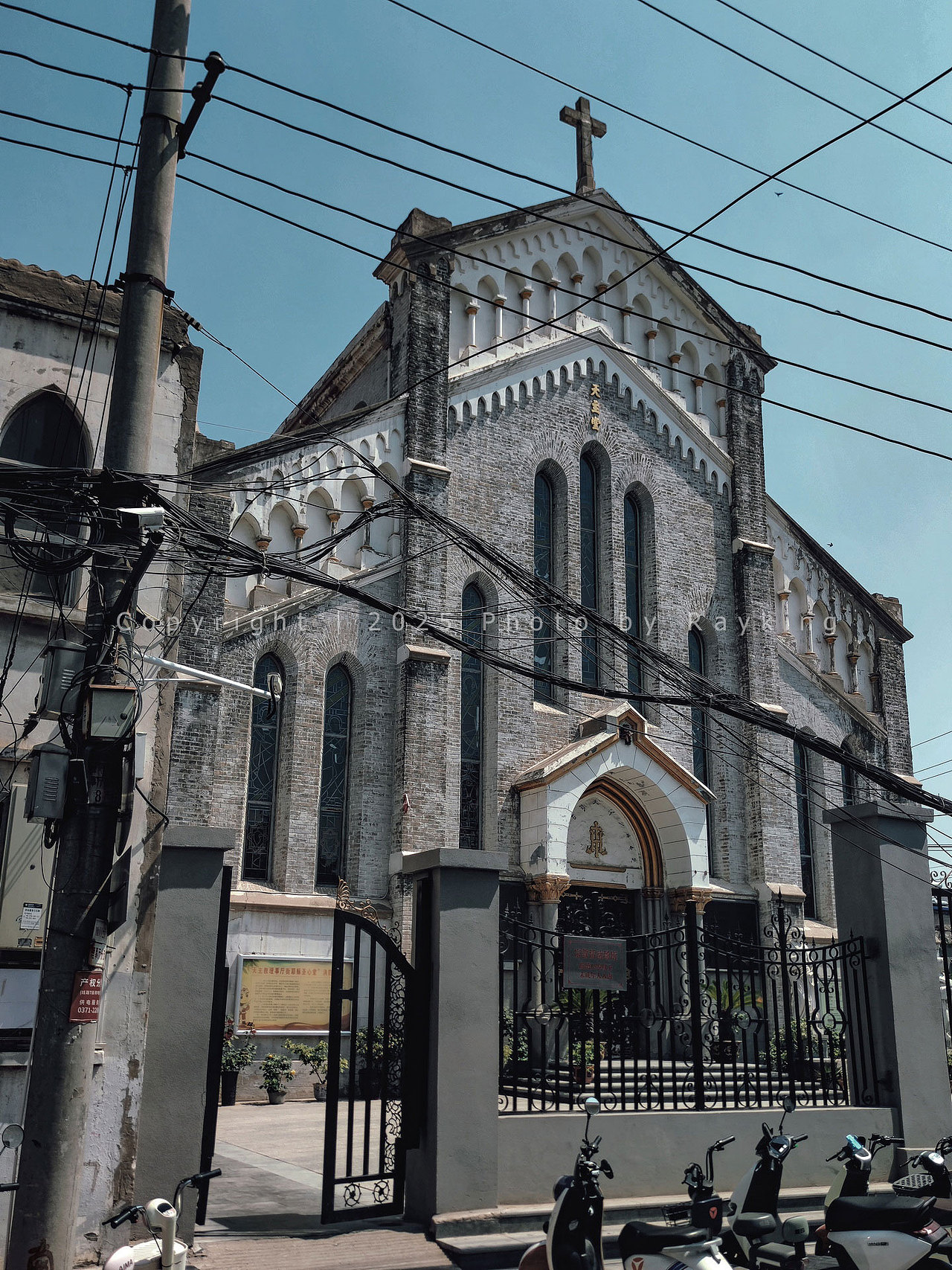 街角巷尾的宏伟信仰｜开封天主堂