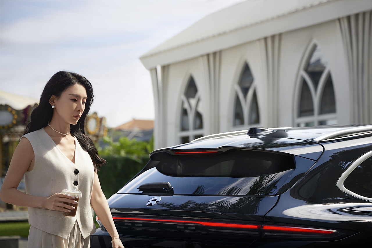 深白DeepWhite|智感生活,自在随行